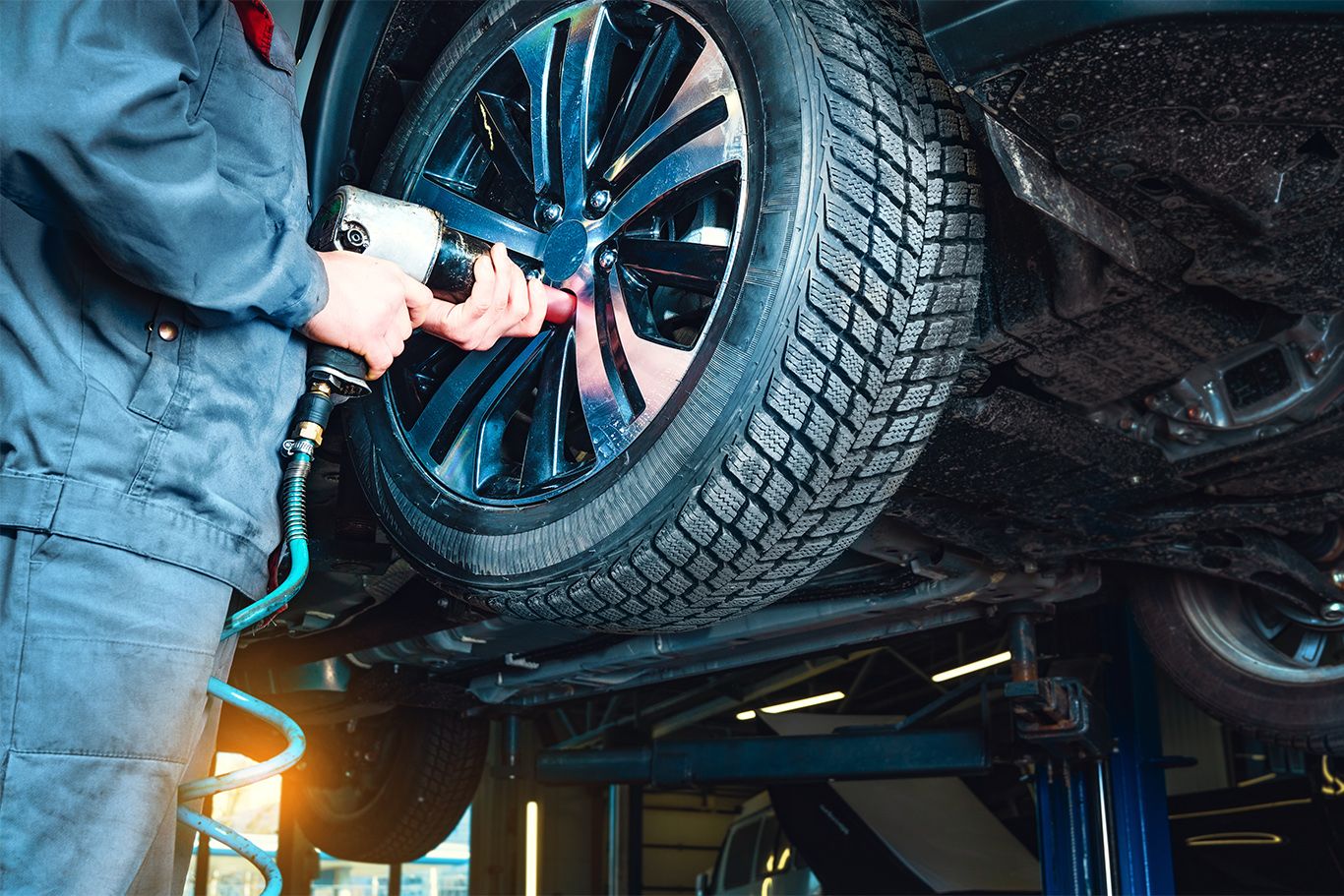 Garage auto à Saint-Étienne - Pneus, Pare-brise, Révision et Système de Freinage
